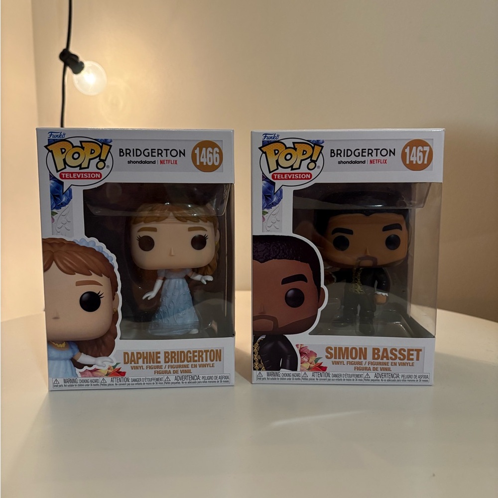 Funko Pop! Bridgerton Daphne and Simon set